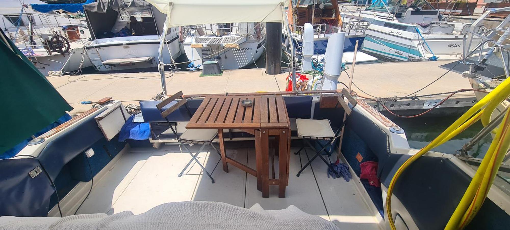 מלון סנט אדריה דה בסוס Boat To Sleep In Barcelona מראה חיצוני תמונה